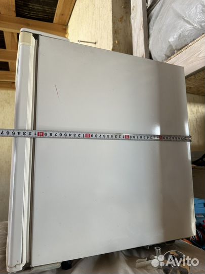 Холодильник маленький