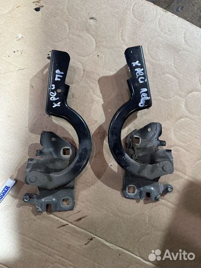 Петля капота х рей