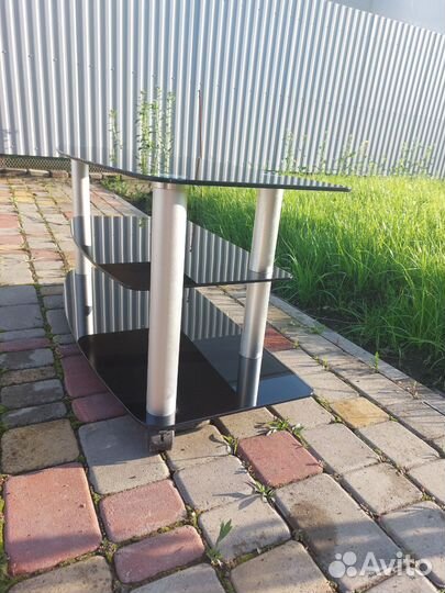 Стол журнальный