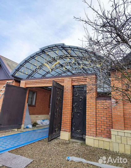 Навесы и козырьки в рассрочку