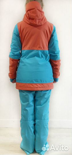 Горнолыжный костюм для сноуборда женский