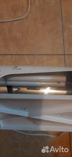 Ультрафиолетовая лампа для ногтей, 9 вт