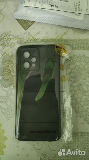 Чехлы на телефон