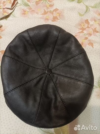 Берет женский кожаный