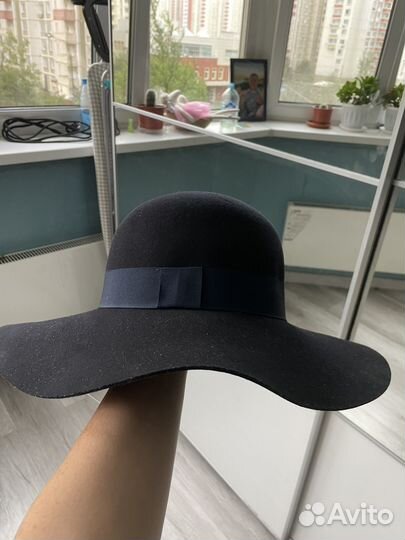 Шляпа женская с широкими полями