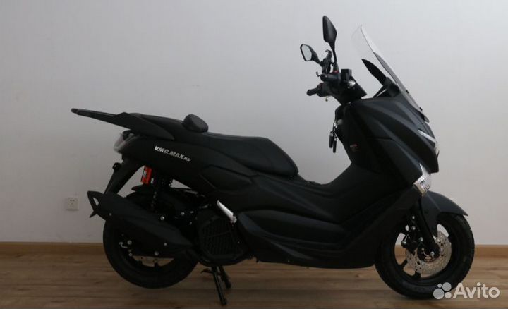 Скутер Vento MAX RS - 150cc (replica Yamaha tmax)