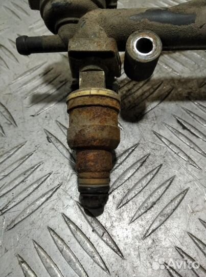 Форсунка двигателя Rover 400 1995 2000