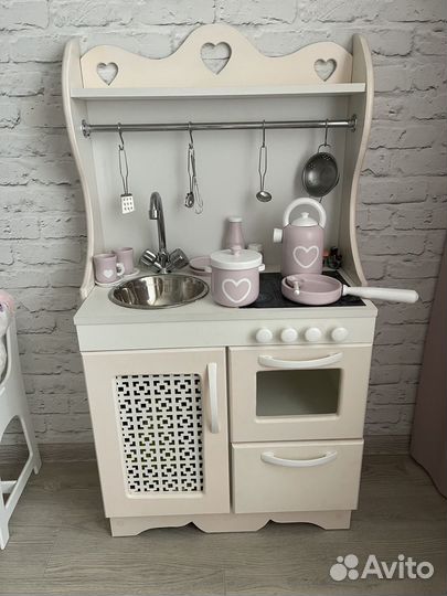 Детская игровая кухня из дерева