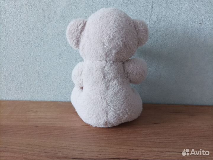 Плюшевый медведь в хорошем состоянии