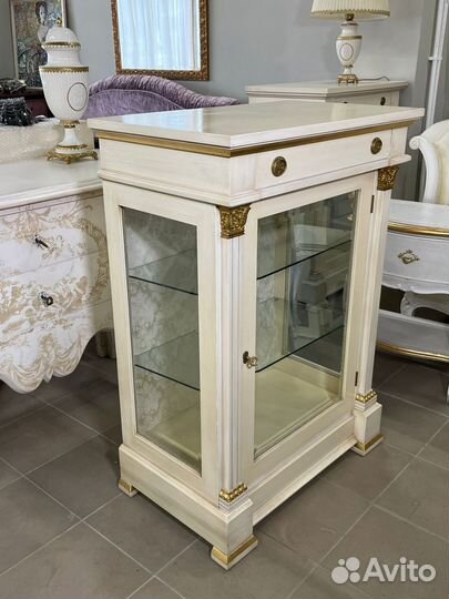 Витрина Angelo Cappellini Италия