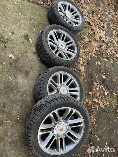 Комплект колес на cadillac escalade R22
