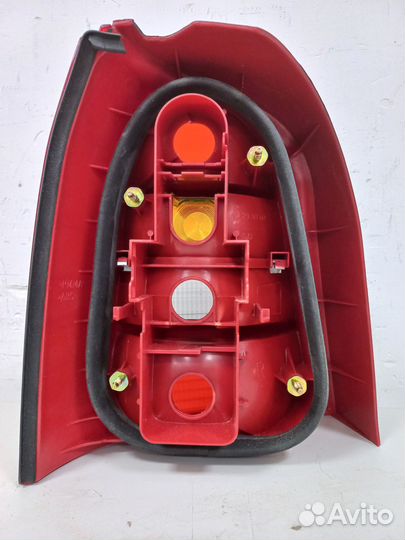 Фонарь задний правый Audi A4(B5)