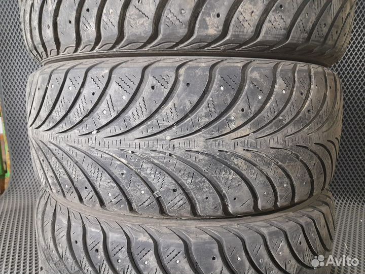 Goodyear UltraGrip Extreme 225/60 R17