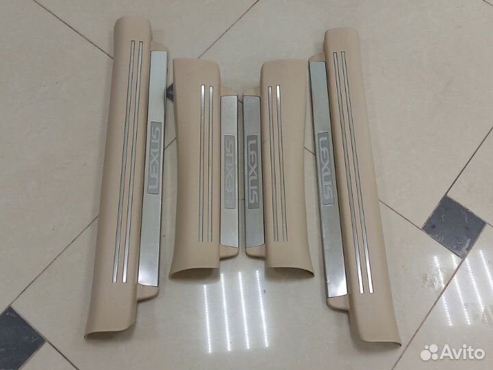 Накладка порога внутренняя Lexus Ls460 USF40