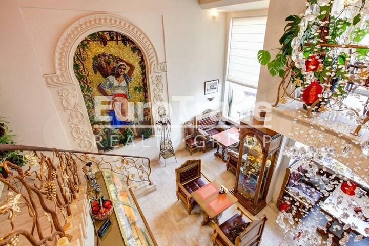 Сдам торговое помещение, 210 м²