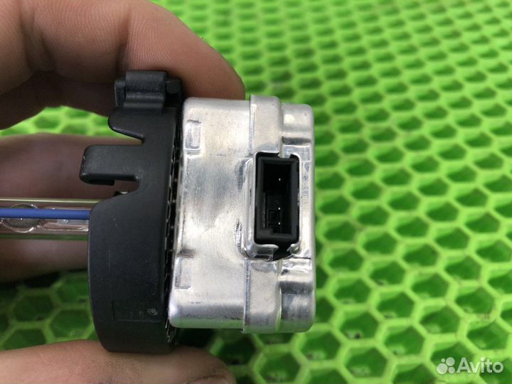 Лампа ксеноновая Mercedes-Benz E-class