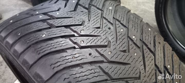 Nokian Tyres Hakkapeliitta 8 SUV 295/40 R20 110T