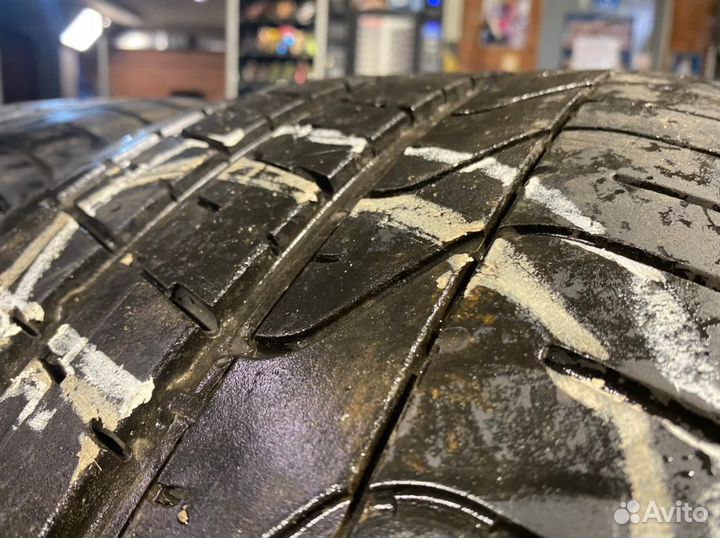 Pirelli P Zero 265/40 R20 104Y