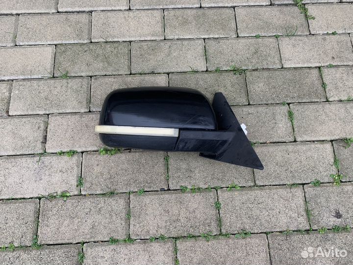 Зеркало правое с поворотником priora