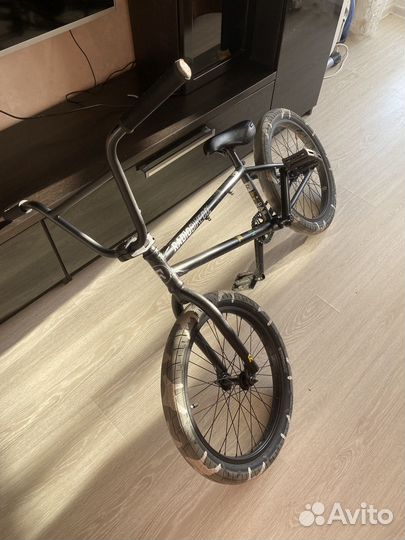 Трюковой велосипед бмх