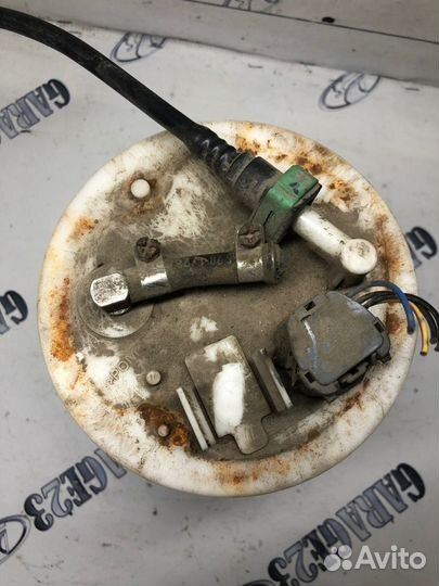 Топливный насос в сборе Mitsubishi Lancer 10