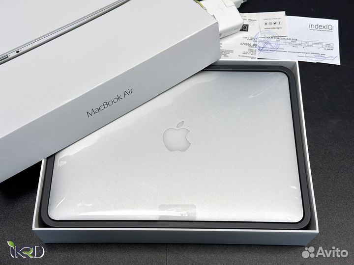MacBook Air 13 2017 (i5/8/256) почти идеал, без ре