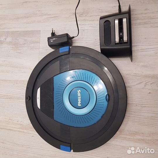 Робот пылесос philips