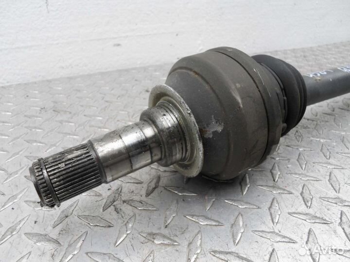 Полуось задняя правая Mercedes GL W164 A1643502510