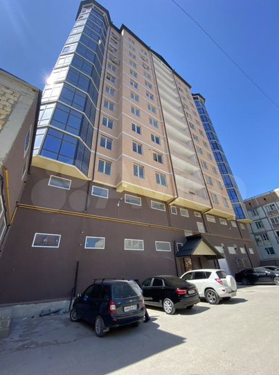 2-к. квартира, 62 м², 3/13 эт.