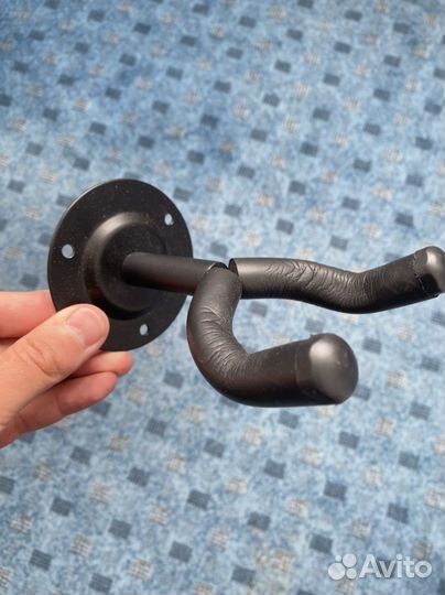 Универсальное крепление для гитары