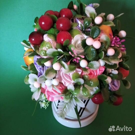 Цветы в подарок