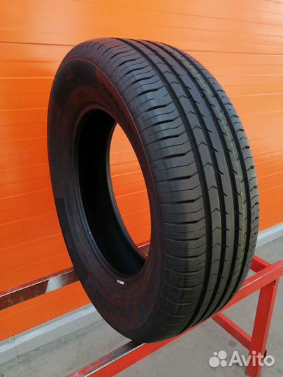 Continental ContiPremiumContact 5 235/65 R17 104V