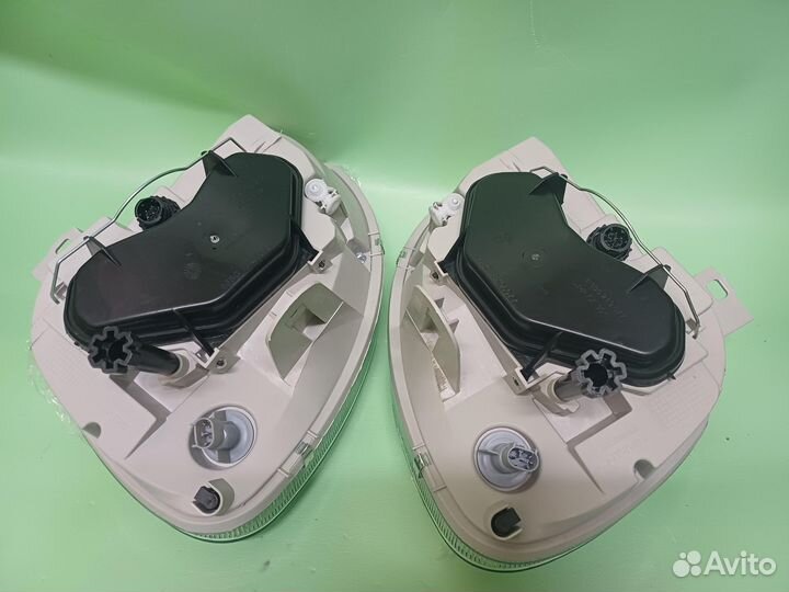 Передние фары Газель Соболь пластик