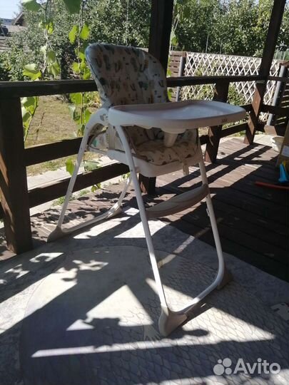 Детский стульчик для кормления