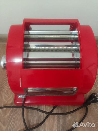 Электрическая тестораскатка лапшерезка