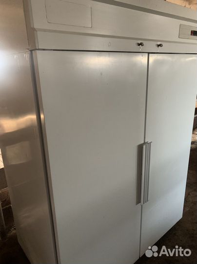 Холодильный шкаф polair