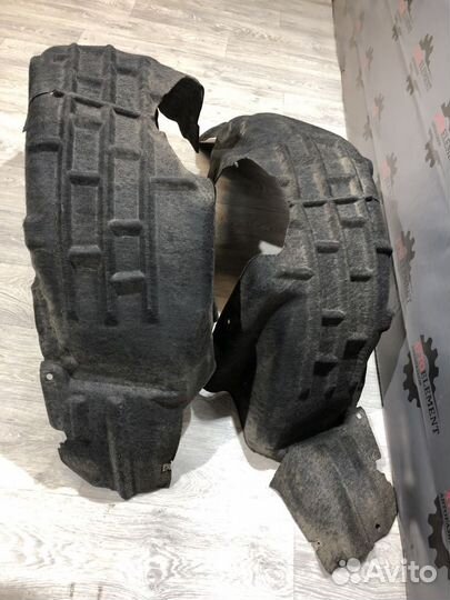 Подкрылок задний правый Ford Focus 3