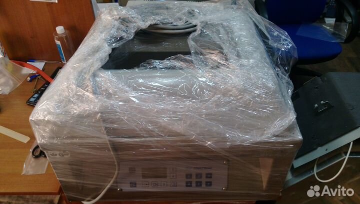 Вакуумный упаковщик, вакууматор