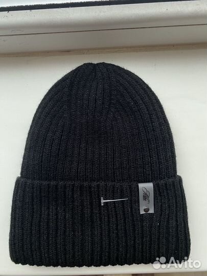 Женская шапка NEW