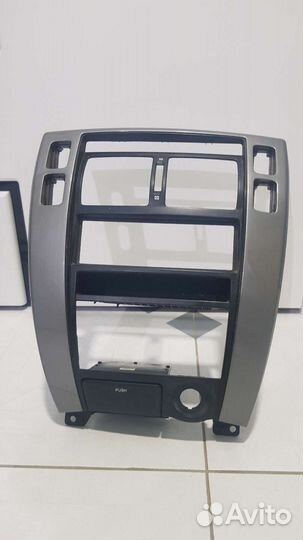 Центральная консоль Hyundai Tucson 1 с пепельницей