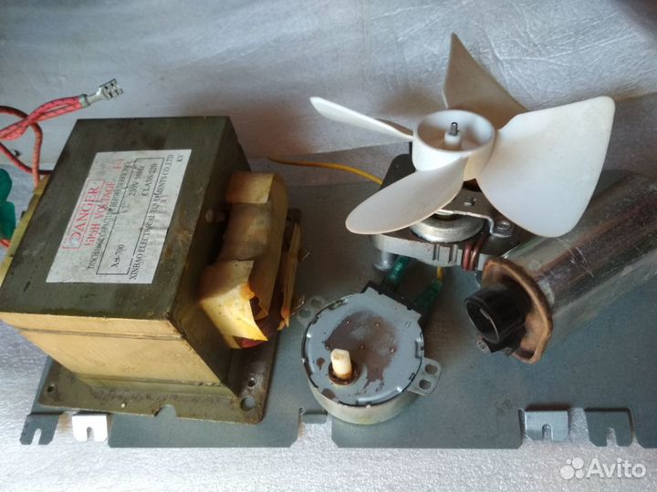 Запчасти для стиральных машин, свч, пылесосов