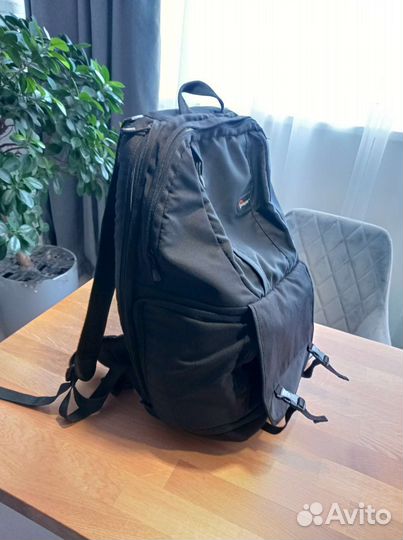 Фото рюкзак Lowerpro Fastpack