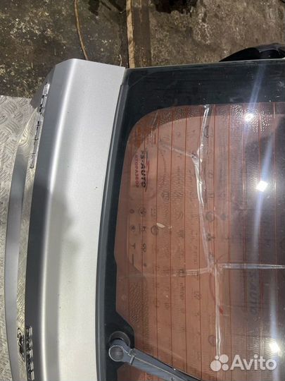 Крышка багажника задняя Dodge Caliber SUV 2.0 ECN