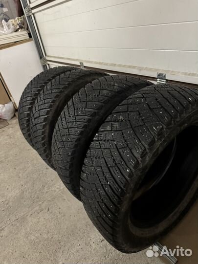 Goodyear Ultragrip Ice Arctic 235/60 R18