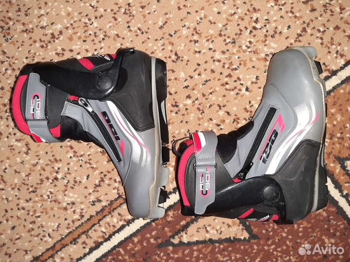 Лыжные ботинки sns pilot 35