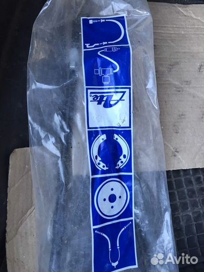 Трос стояночного тормоза