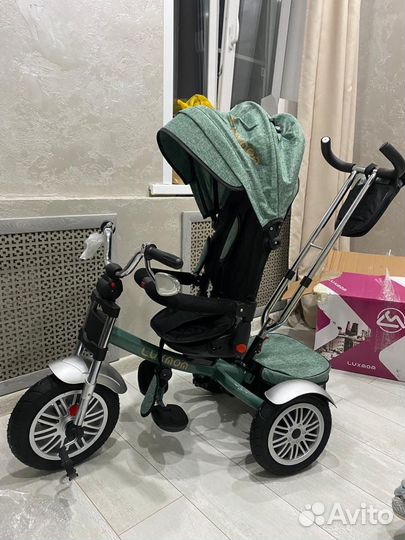 Детский трехколесный велосипед с ручкой