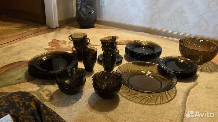 Набор столовой посуды новый