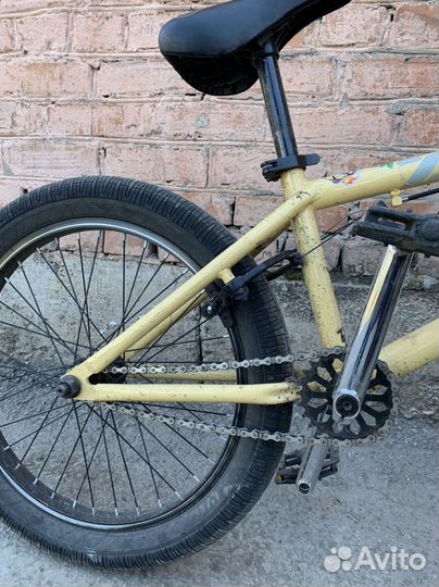 Трюковой велосипед bmx