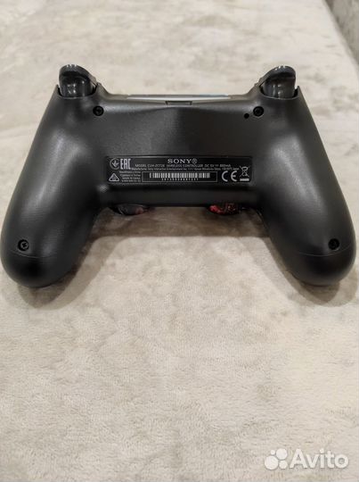 Джойстик/Геймпад DualShock 4